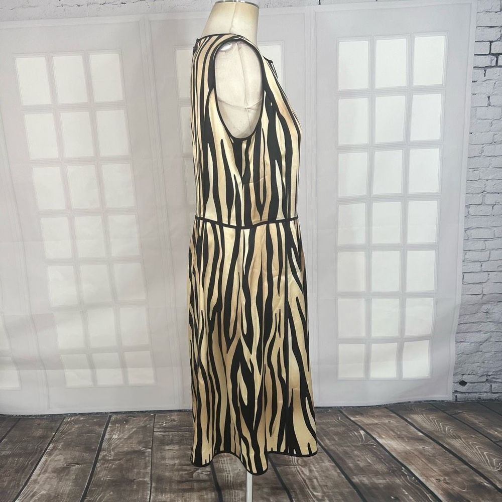 St John silk tiger print sleeveless a-line dress size 12 - Picture 7 of 14